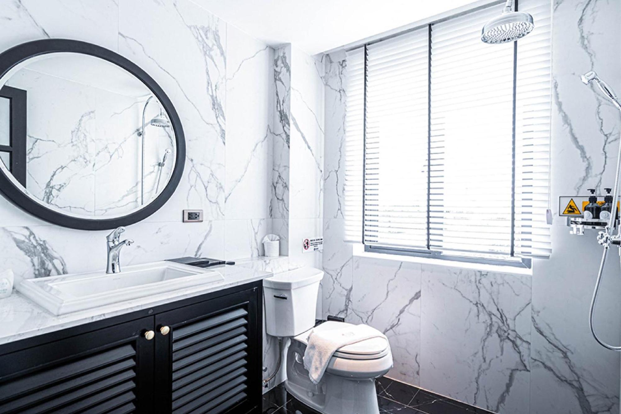 Glory Boutique Suites 清迈古城荣耀精品酒店 Чиангмай Екстериор снимка