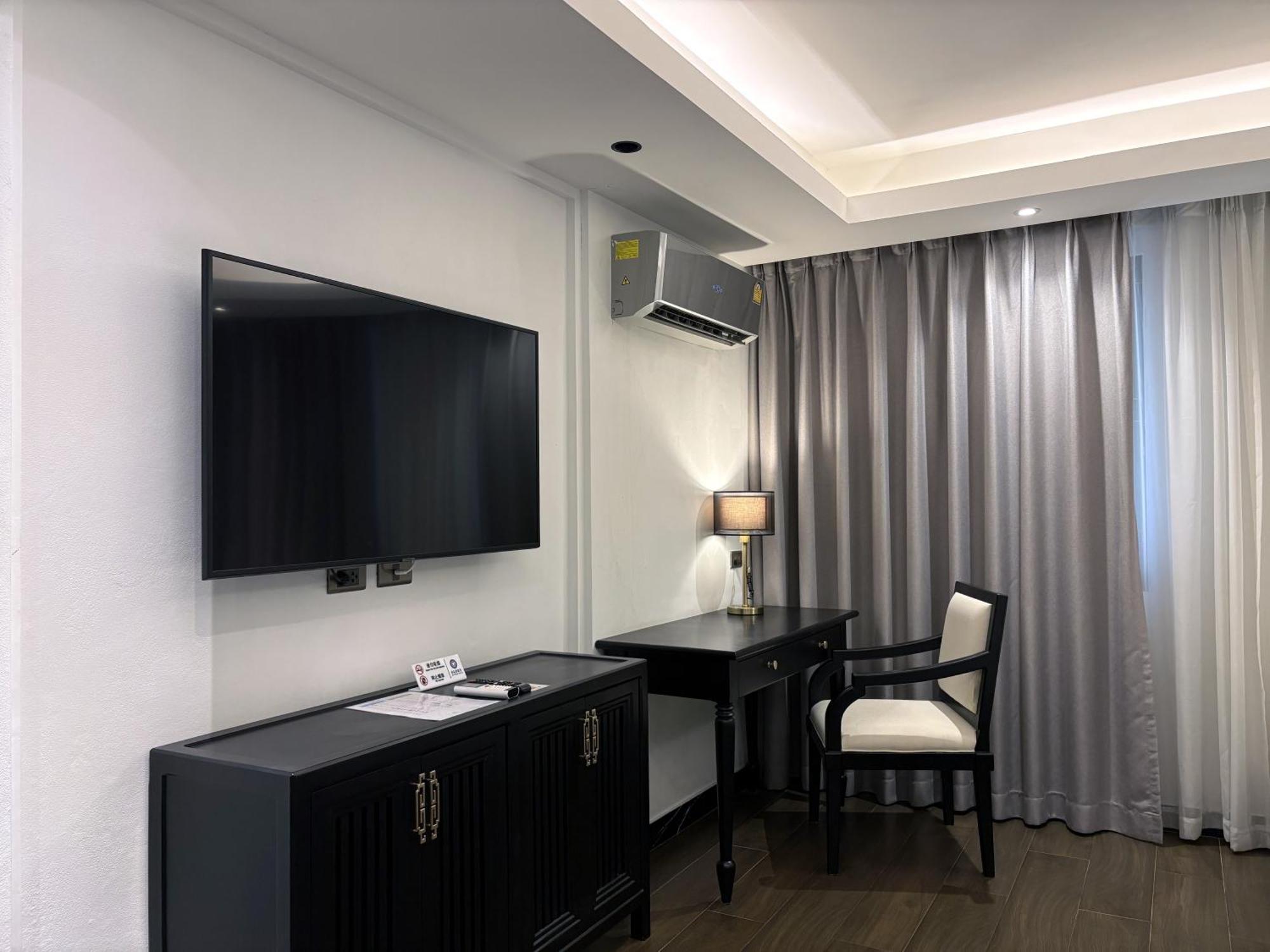 Glory Boutique Suites 清迈古城荣耀精品酒店 Чиангмай Екстериор снимка