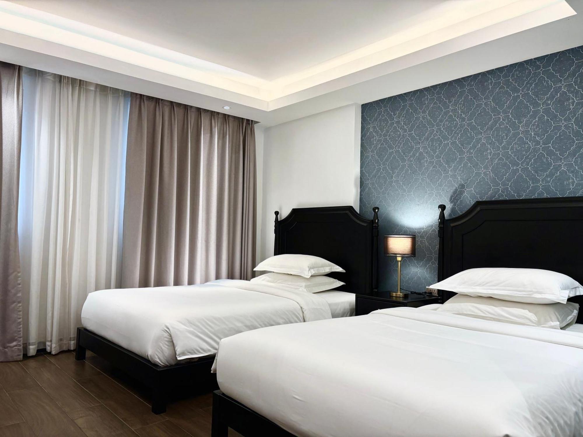 Glory Boutique Suites 清迈古城荣耀精品酒店 Чиангмай Екстериор снимка